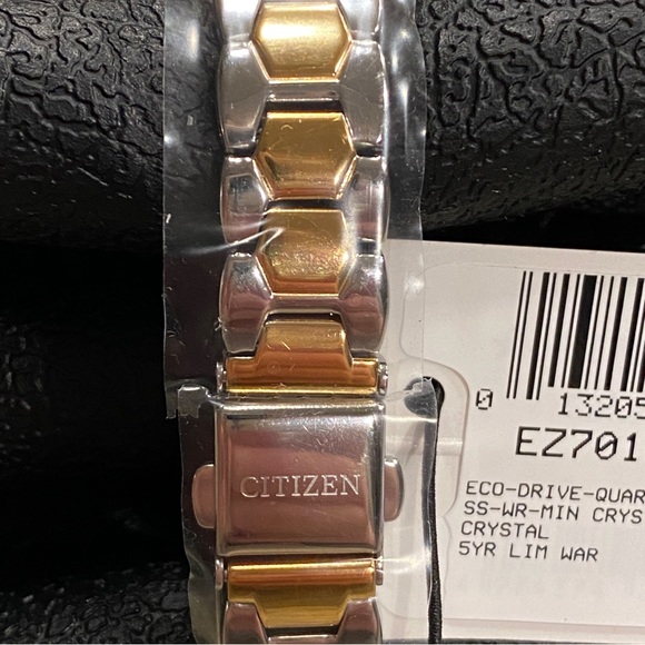 Citizen Women's Watch EZ7016-50D Quartz White Dial Two Tone Stainless Steel 24mm - Picture 8 of 13